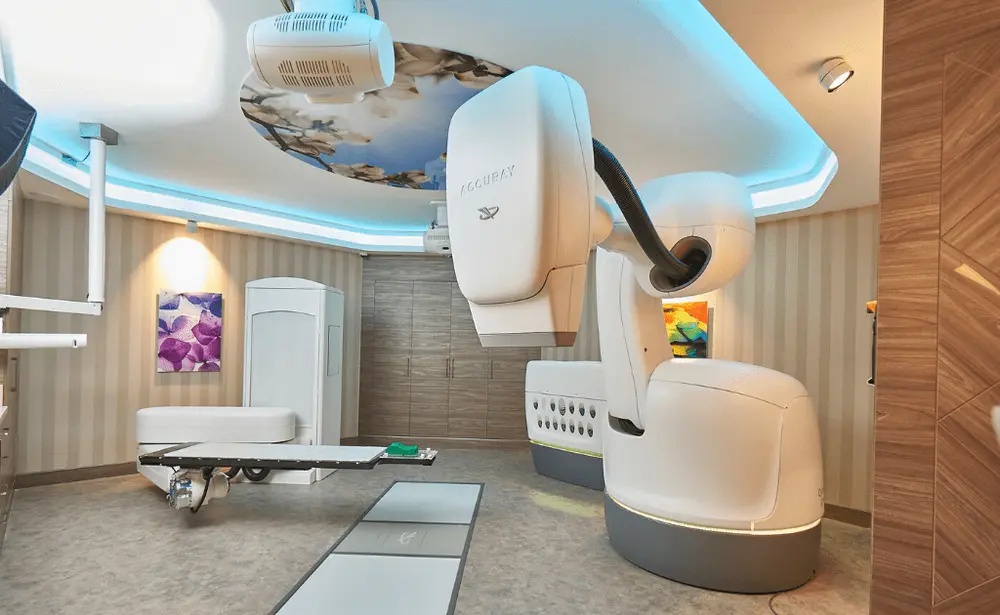 CyberKnife M6 — الجراحة الإشعاعية الروبوتية، مركز الأناضول الطبي